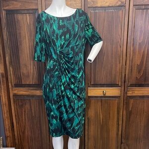 Green and Black Printed Ruched Short Sleeve Dress Sz 14